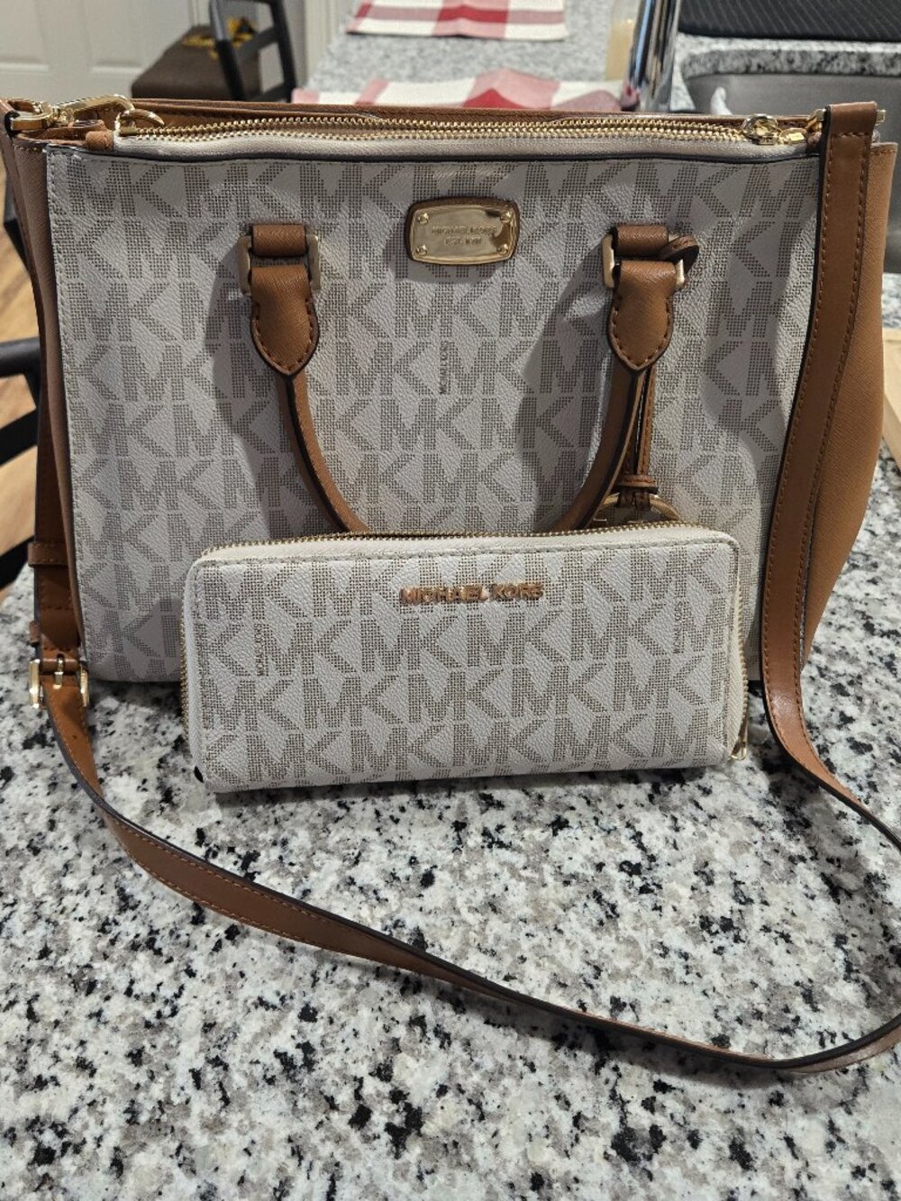 Michael Kors handbag and wallet